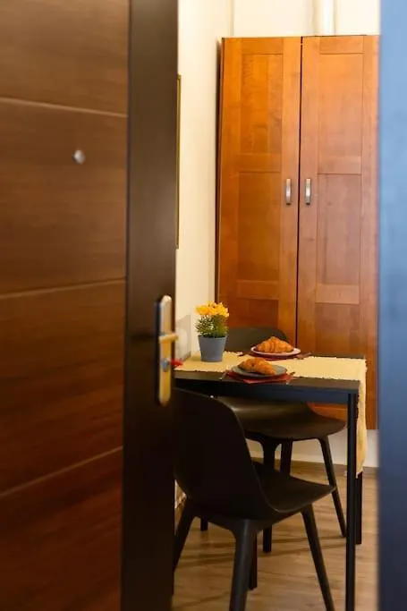 Brandnewchainbridgehome For 2-Fastwifi/Ac/Smarttv Budapest Lägenhet